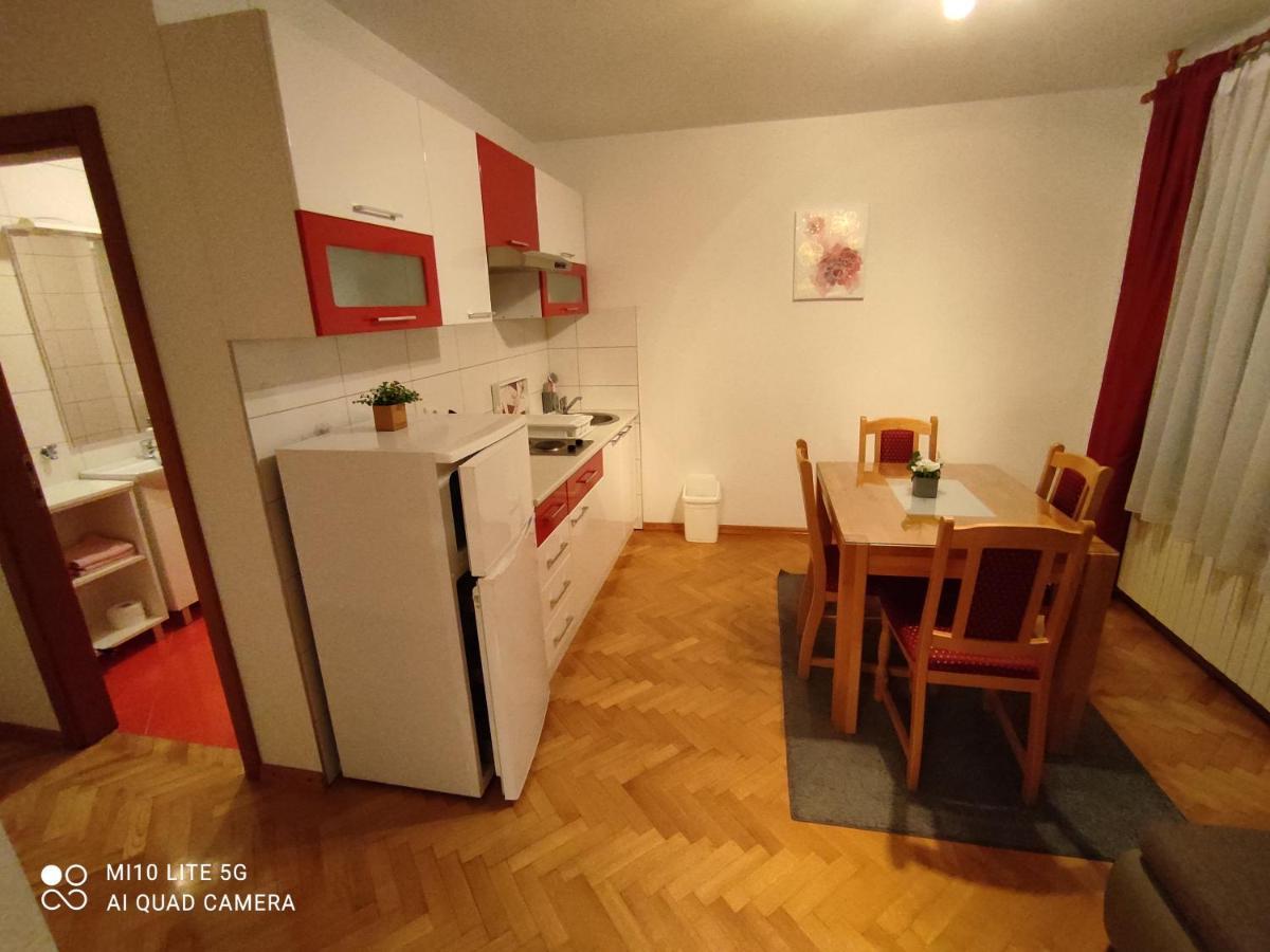 House Bogovic Apartman Károlyváros Kültér fotó