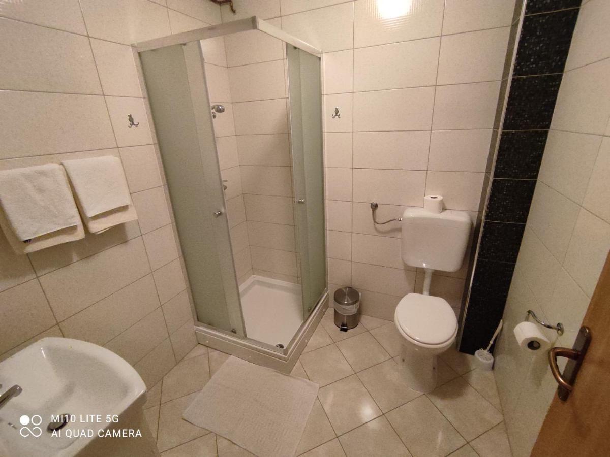 House Bogovic Apartman Károlyváros Kültér fotó