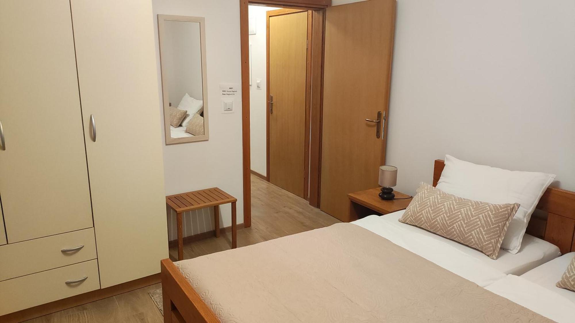 House Bogovic Apartman Károlyváros Kültér fotó