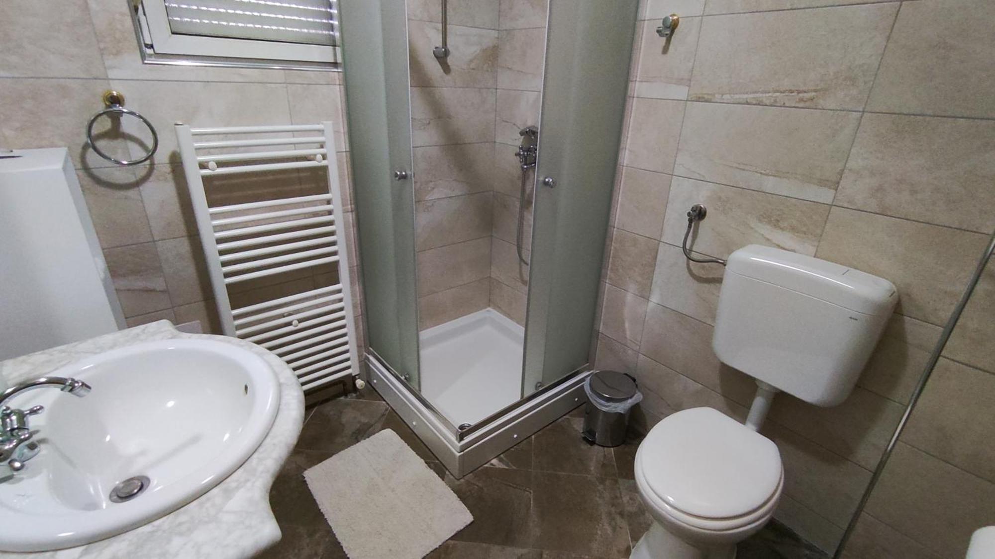 House Bogovic Apartman Károlyváros Kültér fotó